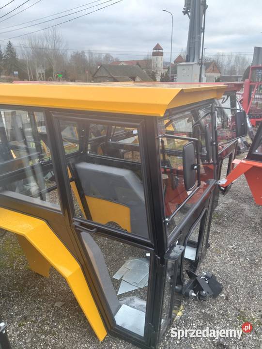 Kabina C330 i 360 bez błotnika sprzedam