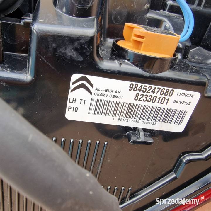 CITROEN C5 AIRCROSS LIFT LAMPA TYŁ LEWA 82330101 Bieleń