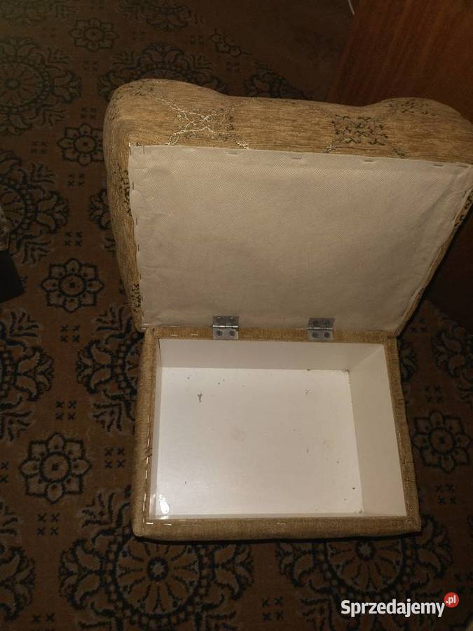 3 pufy mam na sprzedaż Szczecin