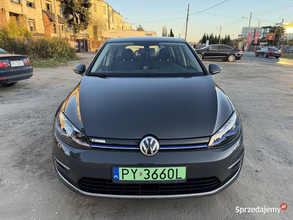 VW EGOLF 2018 szary Poznań