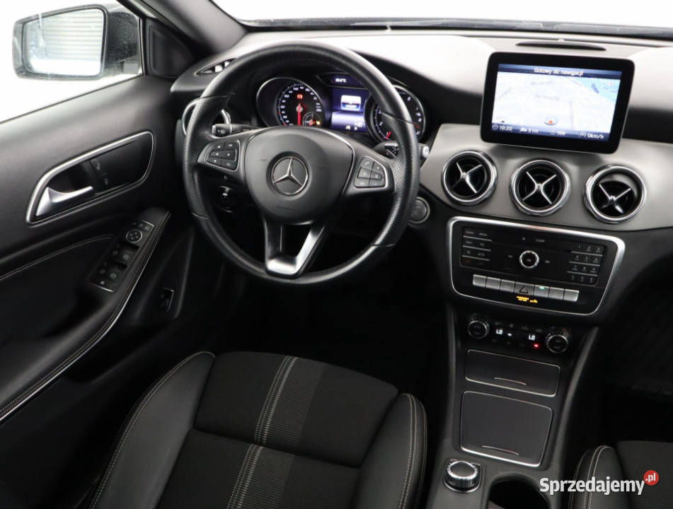Mercedes GLA GLA 200 relingi dachowe Bielany Wrocławskie