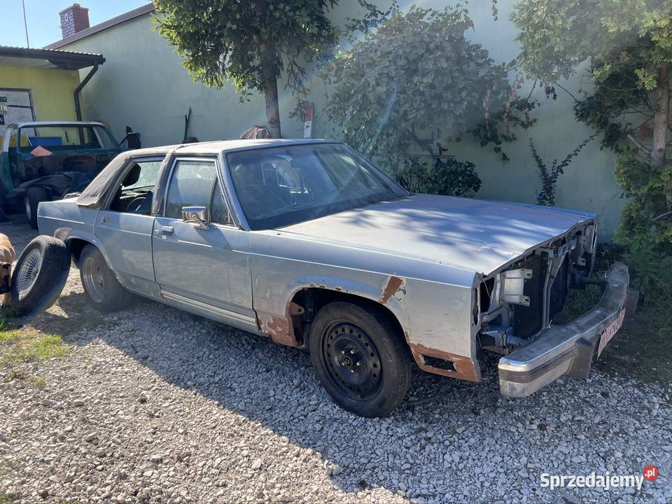 Ford LTD crown Victoria 50V8 1989 Sedan / Limuzyna Warszawa