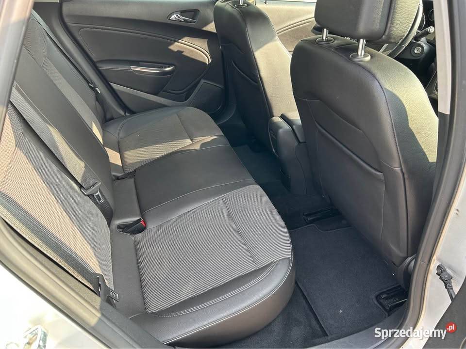 Opel Astra J Szczecin