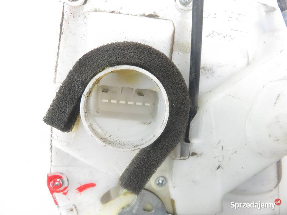 ZAMEK PRAWY TYLNY SUZUKI SX4 3 PIN