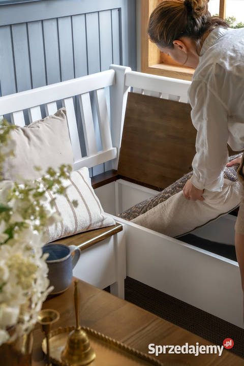 drewniana ławka narożna do kuchni w stylu Maków Podhalański