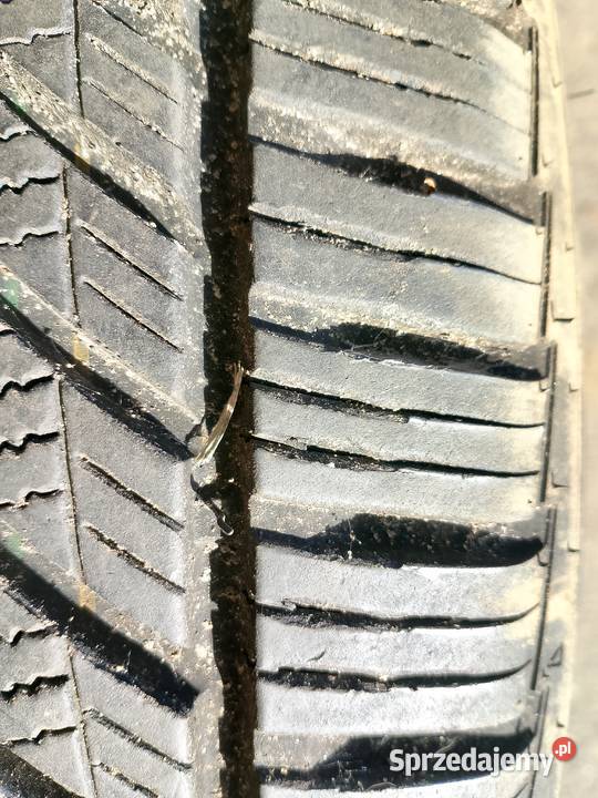 2 Opony wielosezonowe 19 sprzedam