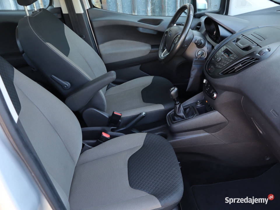 Ford Tourneo Courier 15 TDCI Rok produkcji 2019 Samochody osobowe Katowice