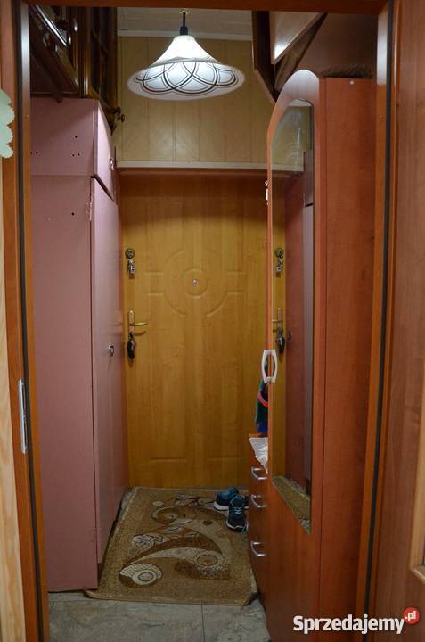 Sprzedam mieszkanie dwupokojowe GARAŻ Strych 2 p Mieszkania Jastrowie