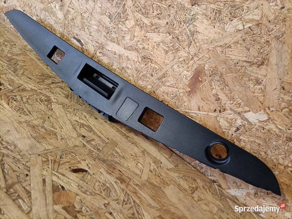MERCEDES C207 A207 W207 KLAMKA KLAPY BAGAŻNIKA Pleszew sprzedam