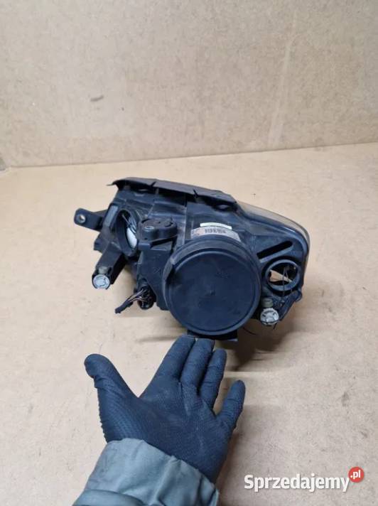 Vw passat B6 lampa prawa przednia 3c0941006S Złotoryja sprzedam