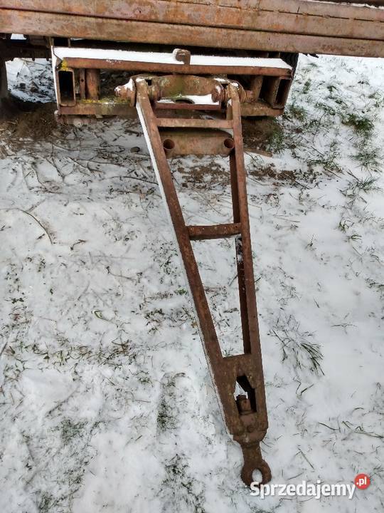 Barakowóz na ule na baloty Świdwin