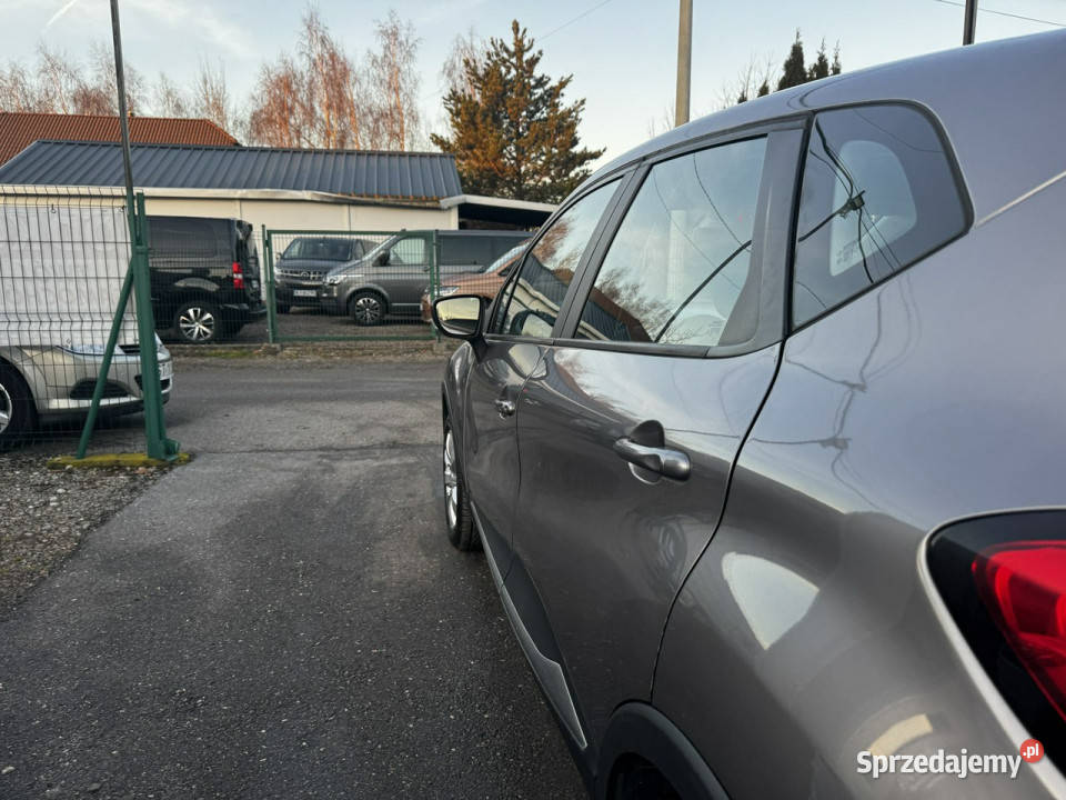 Renault Captur uszkodzony Renault Captur elektrochrom. lusterka boczne