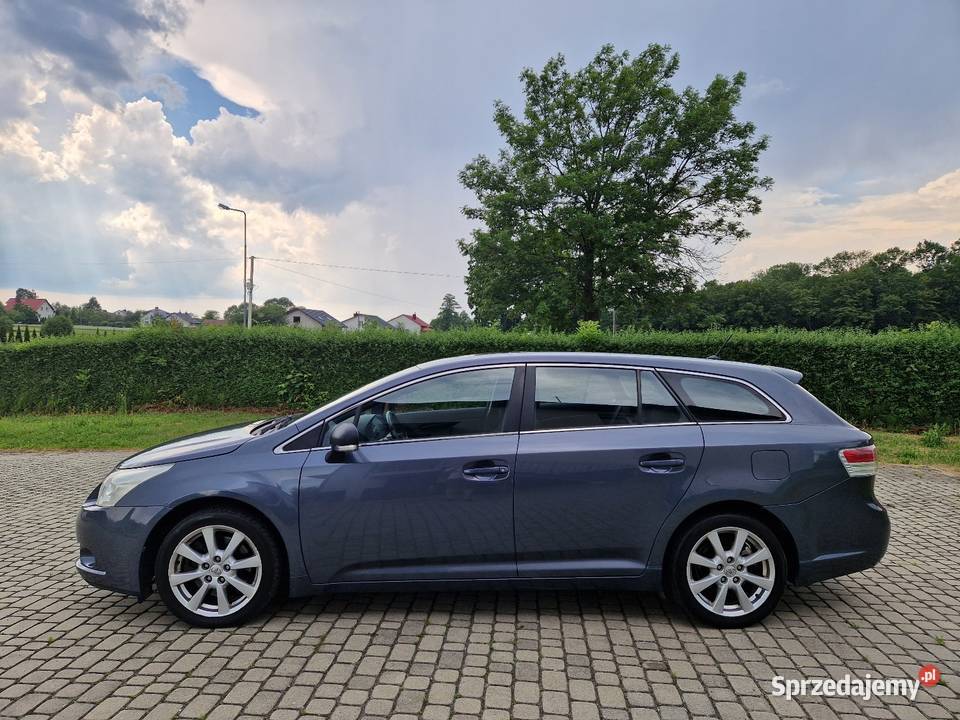 Toyota Avensis T27 22 Diesel D4D 150 Kombi Hak sprzedam