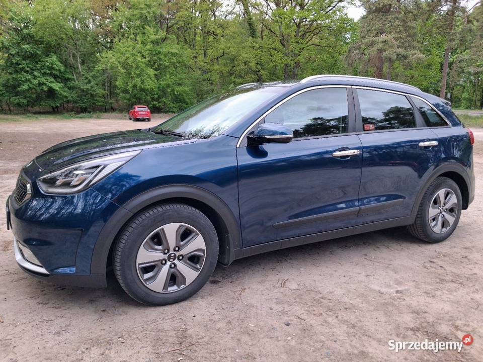 Kia Niro Hybryda salon Polska niski przebieg Szczecin