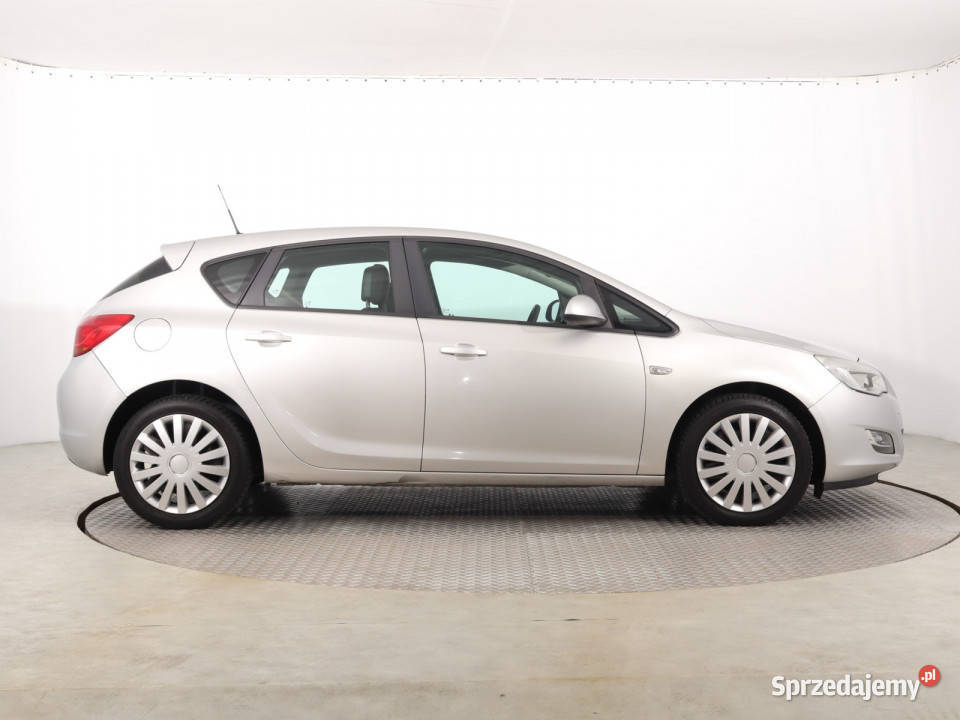 Opel Astra 17 CDTI wielofunkcyjna kierownica Astra Katowice sprzedam