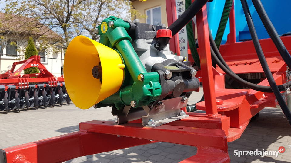 Opryskiwacz 2000l15m hydraulika lanc producent sprzedam