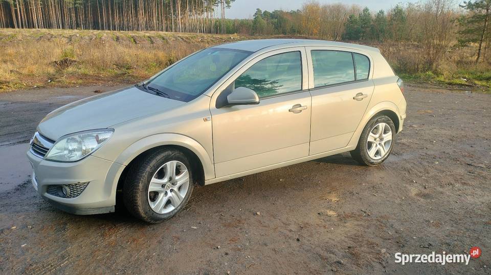 Opel Astra H 16 benzyna 2009R Astra Sulechów