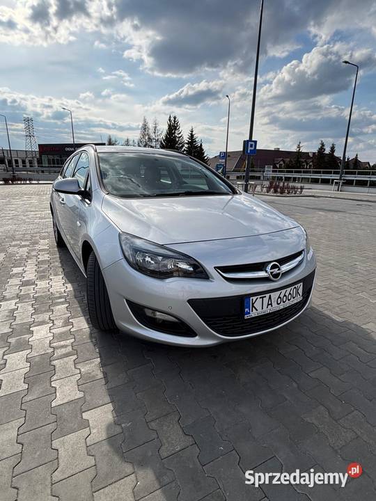 Opel Astra J 14 Turbo LPG 2015 Kombi Zabłędza