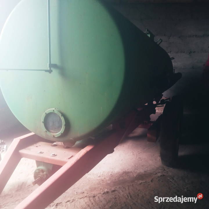 Beczkowóz z pompą ślimakową pt Piątek