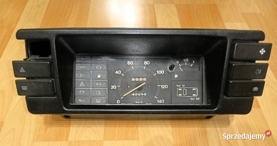 Licznik Obudowa Przełączniki Fiat 126p FL Tarnobrzeg sprzedam
