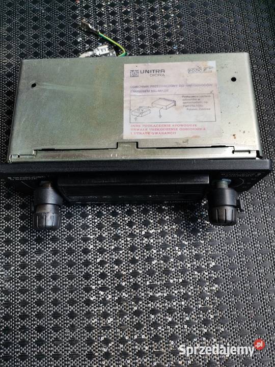 Radio Samochodowe Safari 6R 801 z czasów PRL u małopolskie