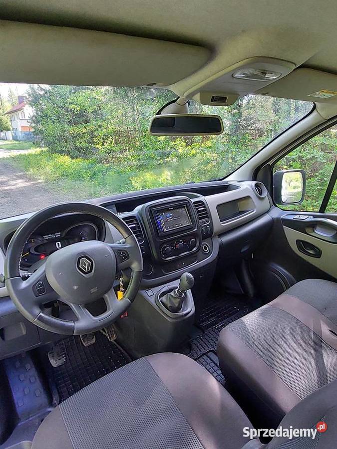 Renault Trafic 16 r 81 6 osób