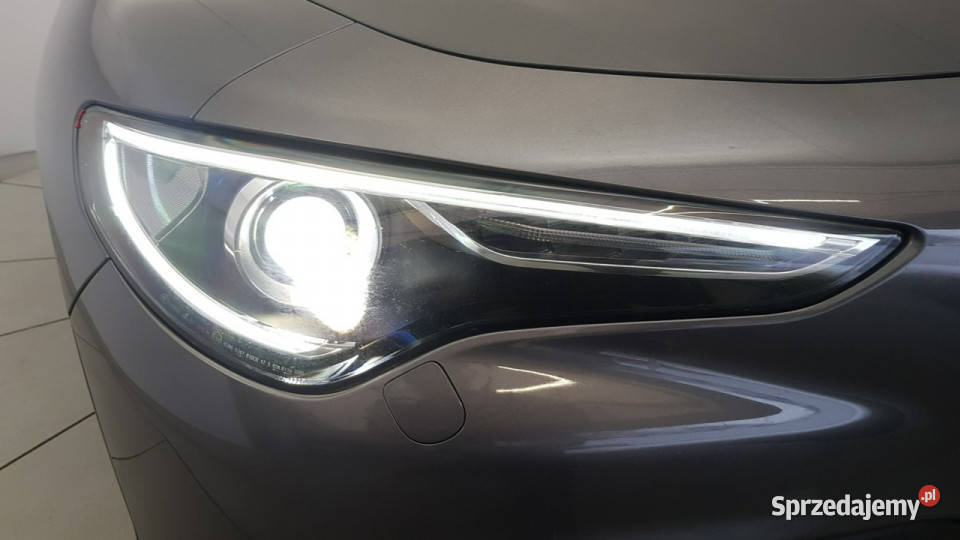 Alfa Romeo Stelvio 22 JTDM Super Q4 Z polskiego Stelvio Warszawa