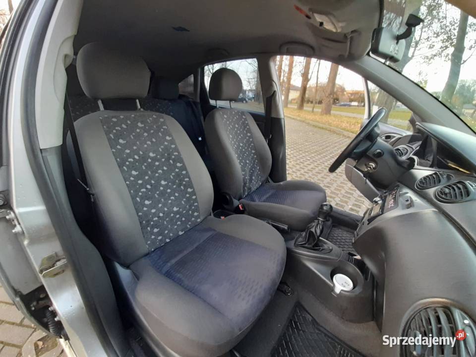Fajny Ford Focus2001 r20 BenzDługi Prz łódzkie Zduńska Wola sprzedam