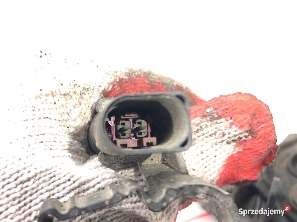 ZAMEK MASKI PRZÓD VW GOLF IV Hatchback 9708