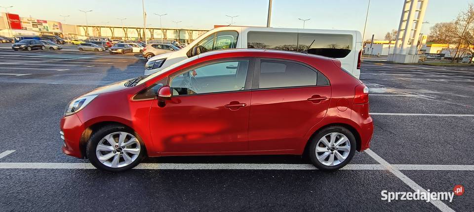 Ładna KIA RIO z 2016r Niski przebieg 63350 Bełchatów