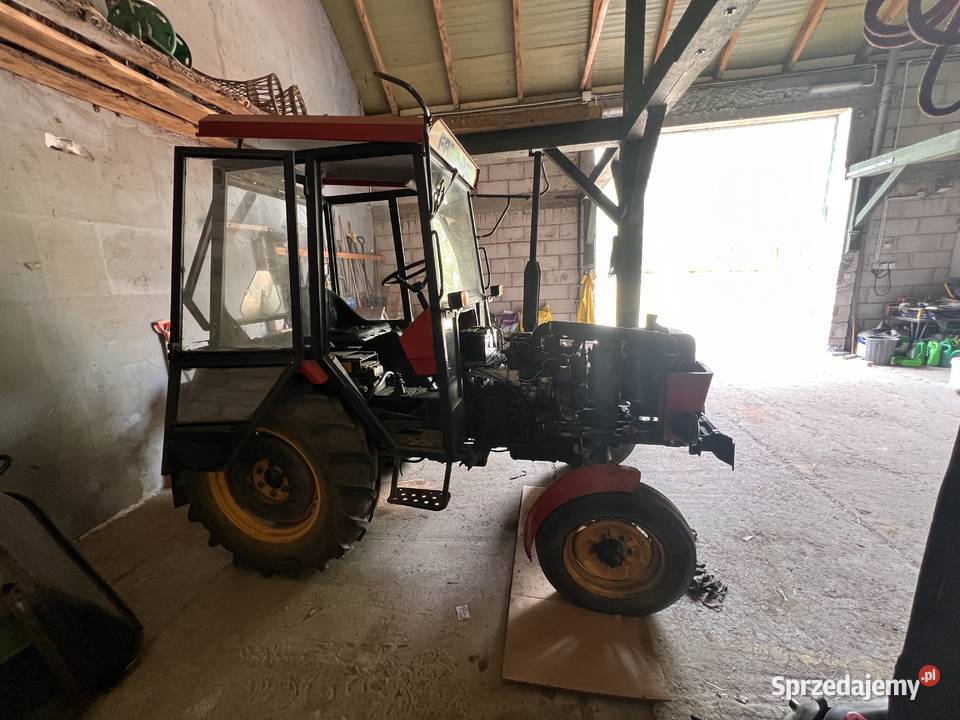 Traktor Farmmot 250d ciągnik kolowy nie Usus nie Milsko sprzedam