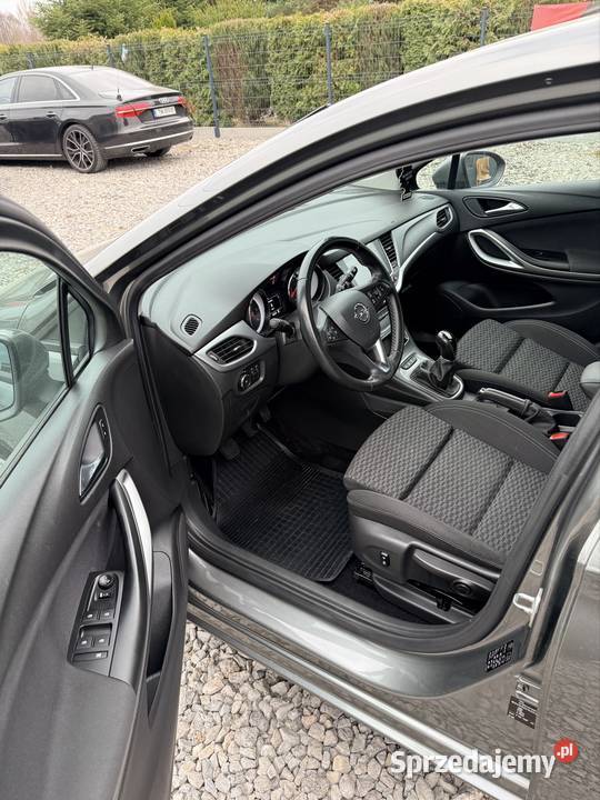 Sprzedam Opel Astra K 2018r immobilizer Astra