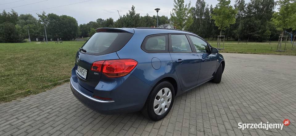 Opel Astra 17TDCi klima 2014r salon zadbany manualna Rzeszów