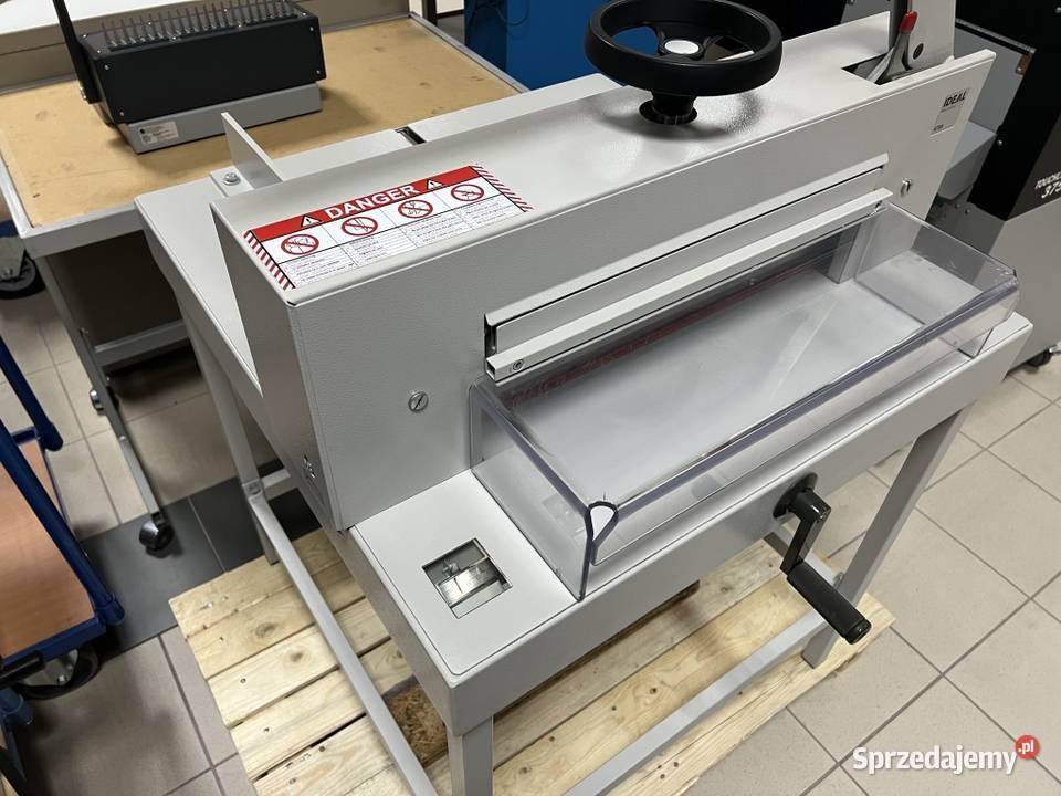 Gilotyna do cięcia papieru Ideal 4705 Radom