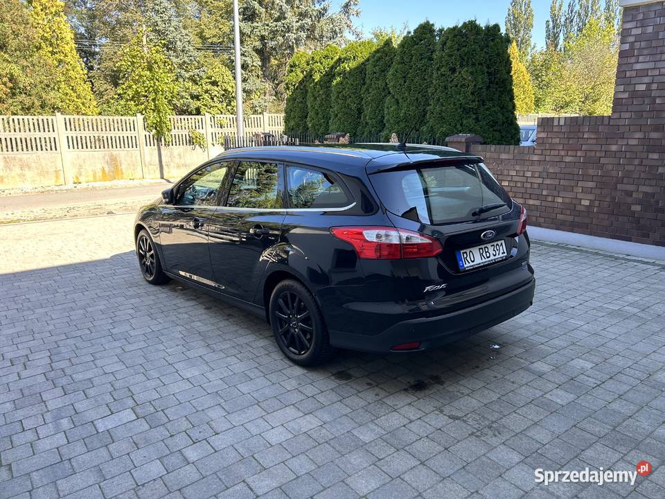 Ford Focus 10 Benzyna Titanium Climatronic ASR (kontrola trakcji) Samochody osobowe Ostrzeszów sprzedam
