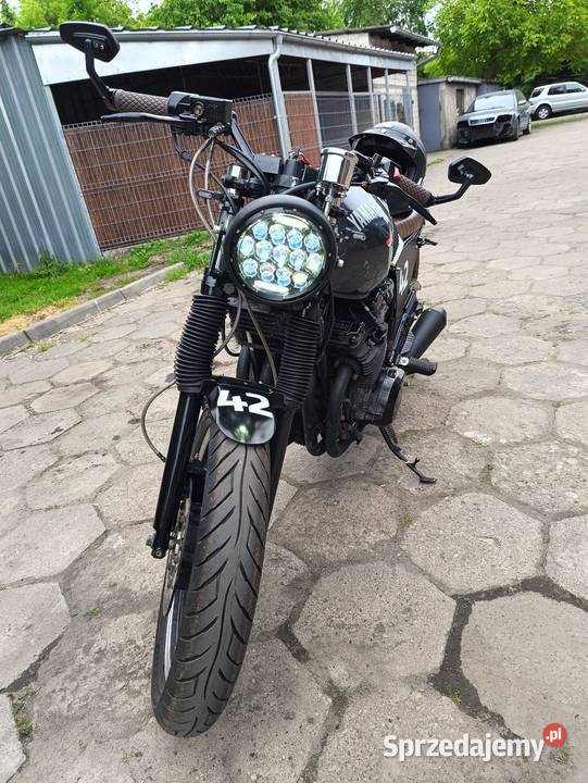 Yamaha XJ 600 51j cafe Racer brat style