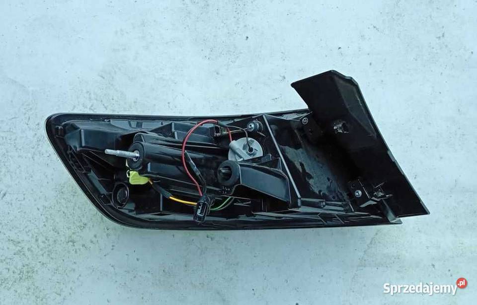 Renault Arkana Loft LED lampa tylna prawa Lampy tylne Przeźmierowo