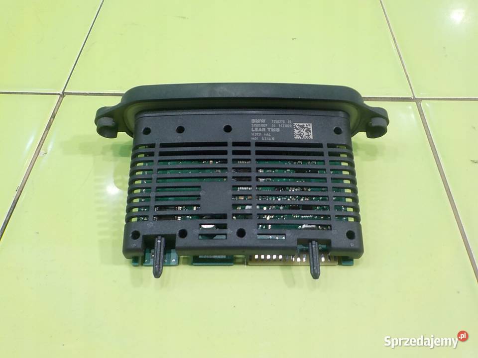 BMW 5 F10 20 D 11r SEDAN 4D sterownik lampy lewa