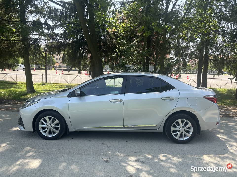 śliczna niezawodna toyota corolla Tarnów