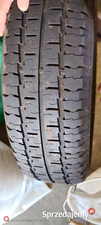 Opony do busa wzmacniane wielosezonozwe Pozowice sprzedam