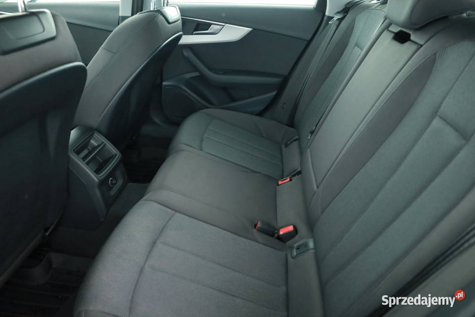 Audi A4 35 TFSI A4 Piaseczno sprzedam