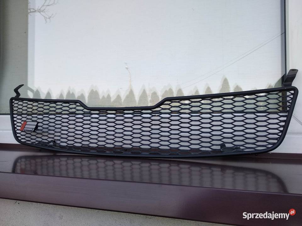 VW Passat B5 przedlift grill atrapa przednia łódzkie