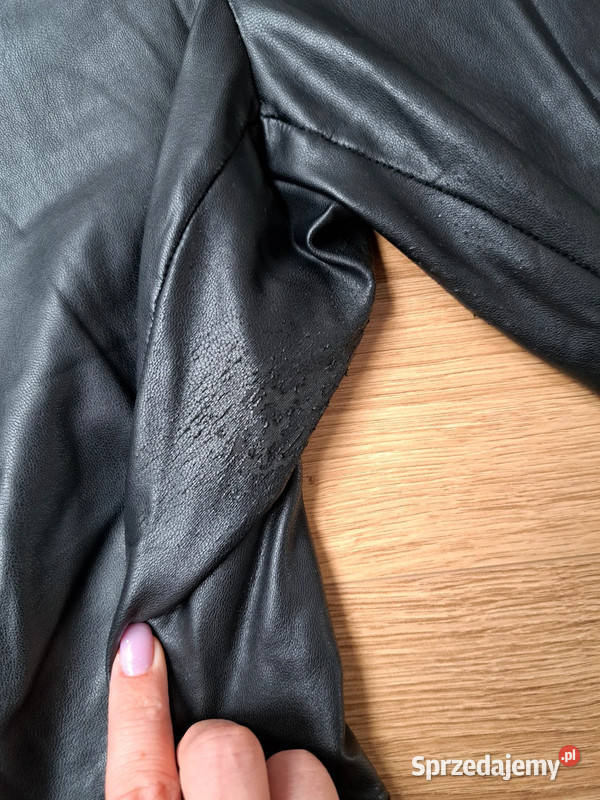 Czarne spodnie ze skóry ekologicznej Orsay Trąbki Wielkie