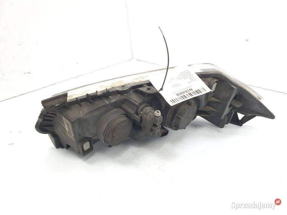 LAMPA PRAWA PRZÓD RENAULT MEGANE II 8200476431