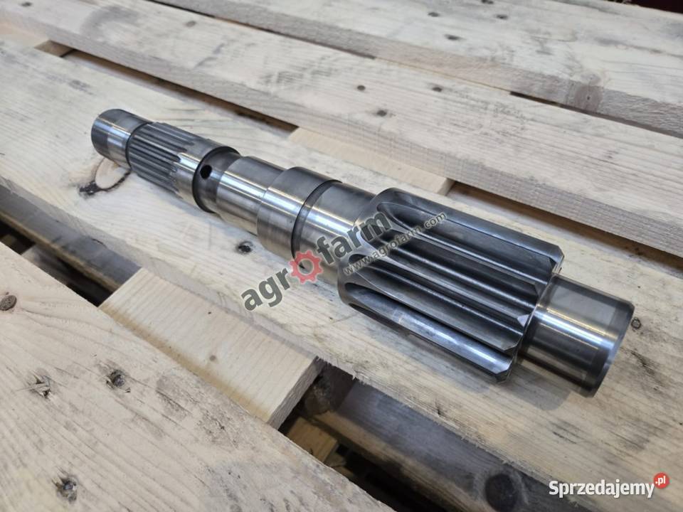 Wałek skrzyni biegów Holland T7040 TM190