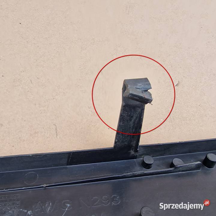 MERCEDESATEGO E6 WSPORNIK ZDERZAKA UCHWYT LEWY Bieleń