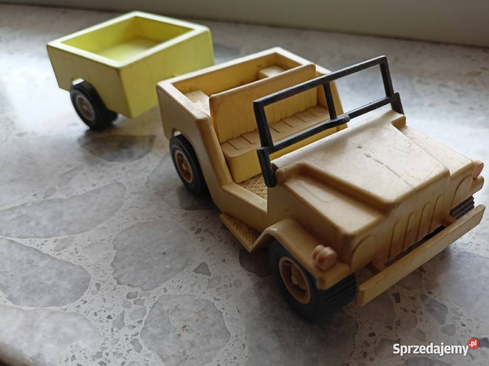 Zabawka PRL Jeep podkarpackie