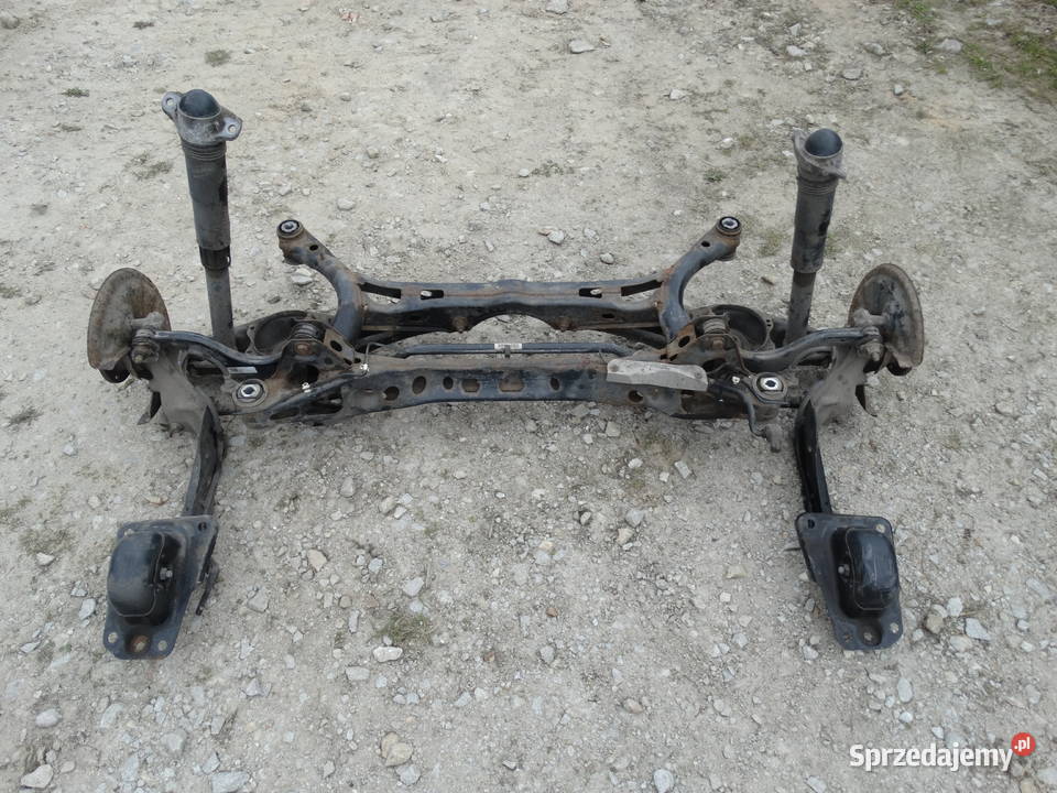 VW PASSAT B8 KOMBI AVANT 1423 TYLNA OŚ Zestawy zawieszenia Łosieniec