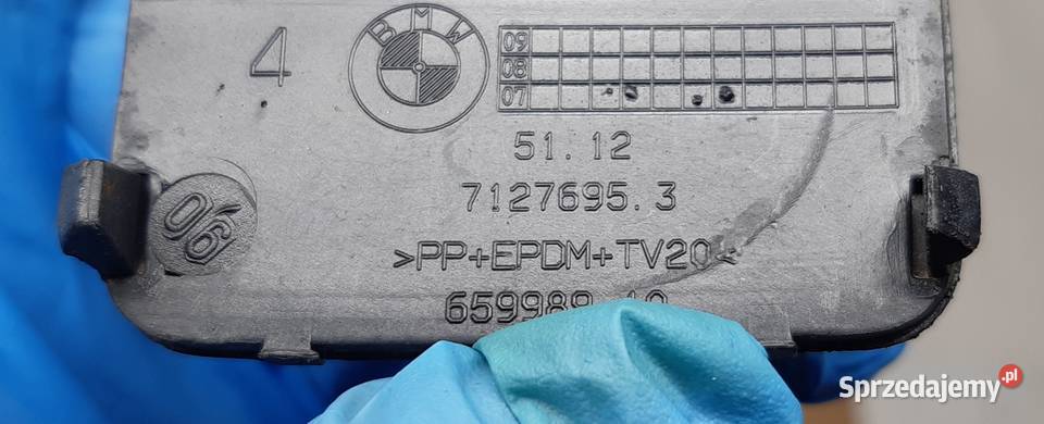 ZAŚLEPKA HAKA ZDERZAKA TYŁ BMW 3 E91 7127695 Mielęcin