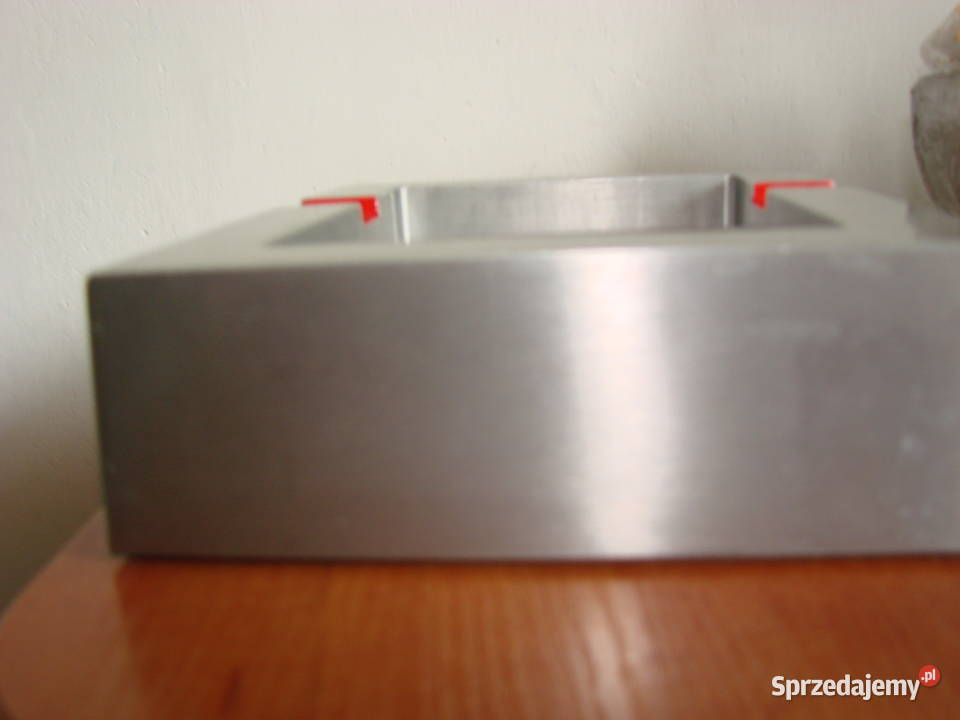 Marlboro duża popielniczka Pozostałe Pruszcz Gdański sprzedam